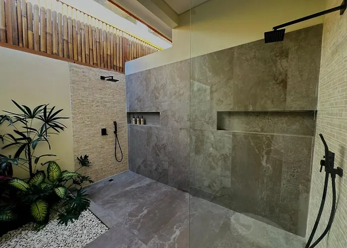 Mersea -brand New Balangan -luxurious 4 Bdr With Huge Pool Villa Jimbaran